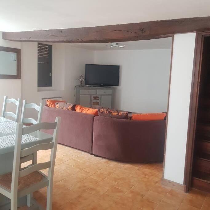 فيلا Chez Nino Wifi Gratuit Beaulieu-sur-Loire المظهر الخارجي الصورة