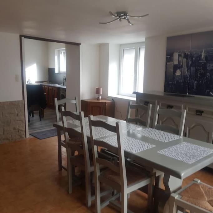 فيلا Chez Nino Wifi Gratuit Beaulieu-sur-Loire المظهر الخارجي الصورة