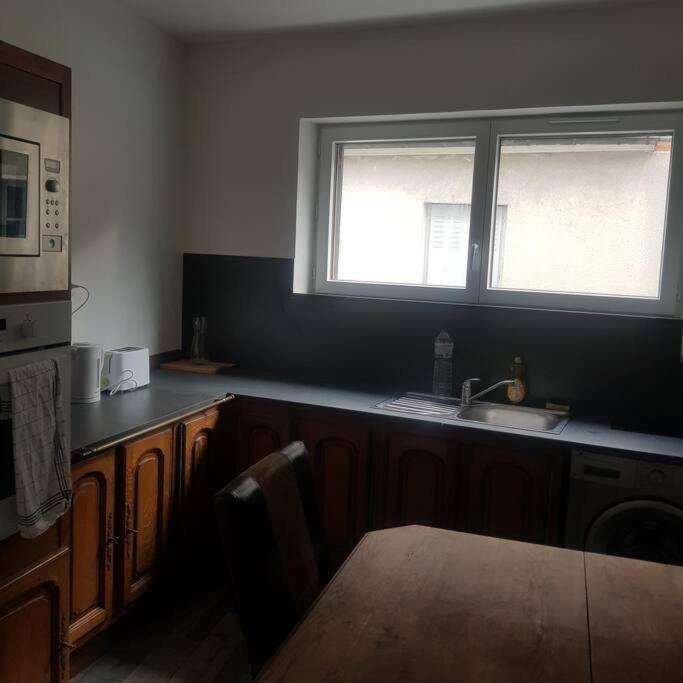فيلا Chez Nino Wifi Gratuit Beaulieu-sur-Loire المظهر الخارجي الصورة