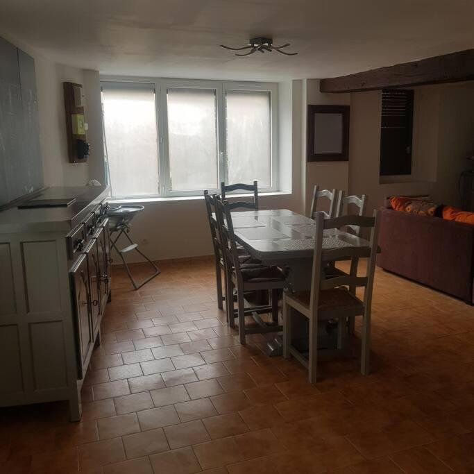 فيلا Chez Nino Wifi Gratuit Beaulieu-sur-Loire المظهر الخارجي الصورة