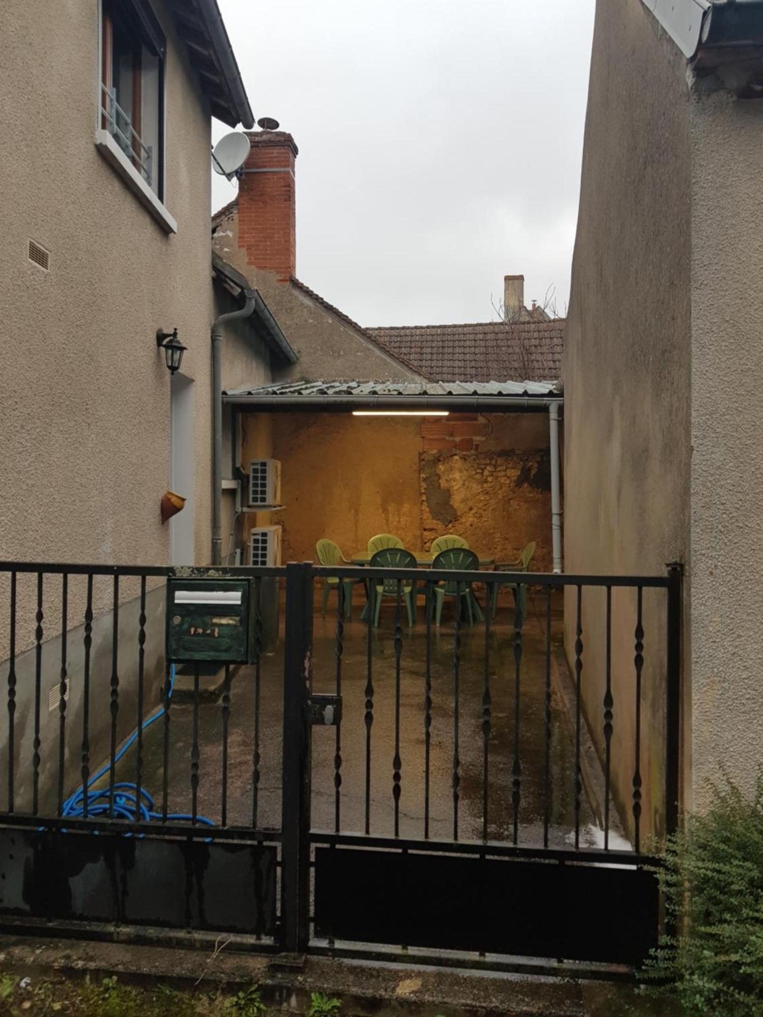 فيلا Chez Nino Wifi Gratuit Beaulieu-sur-Loire المظهر الخارجي الصورة